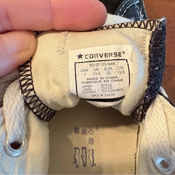 Kids Converse Chuck Taylor All Star Canvas Low Top Black Sneakers Shoes Size 1 - Picture 5 of 6